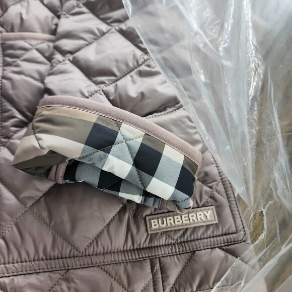 New Burberry quilted jacket - Picture 4 of 6